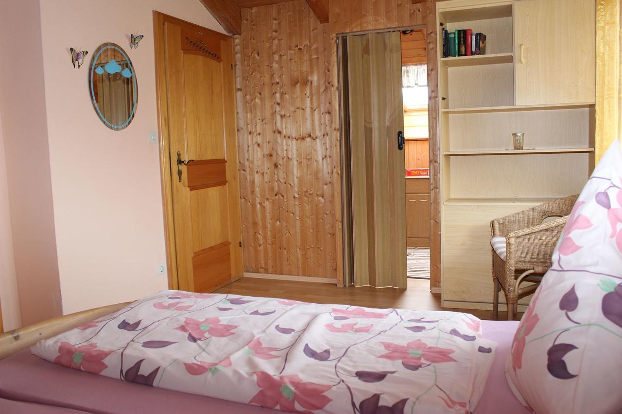 Haus Koblizek Apartment วัลด์เคอร์เชิน ภายนอก รูปภาพ